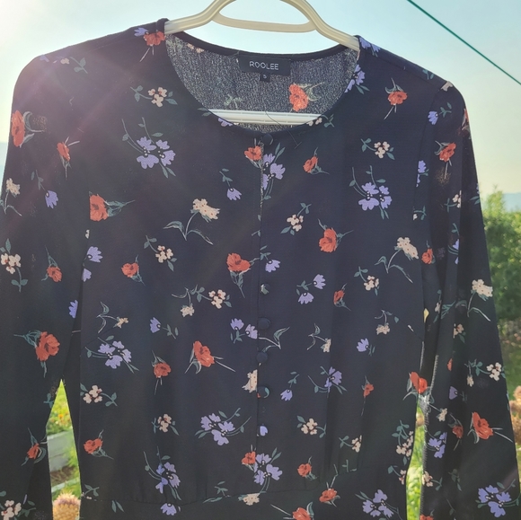 Rolee Dress size small navy flower - Picture 1 of 4